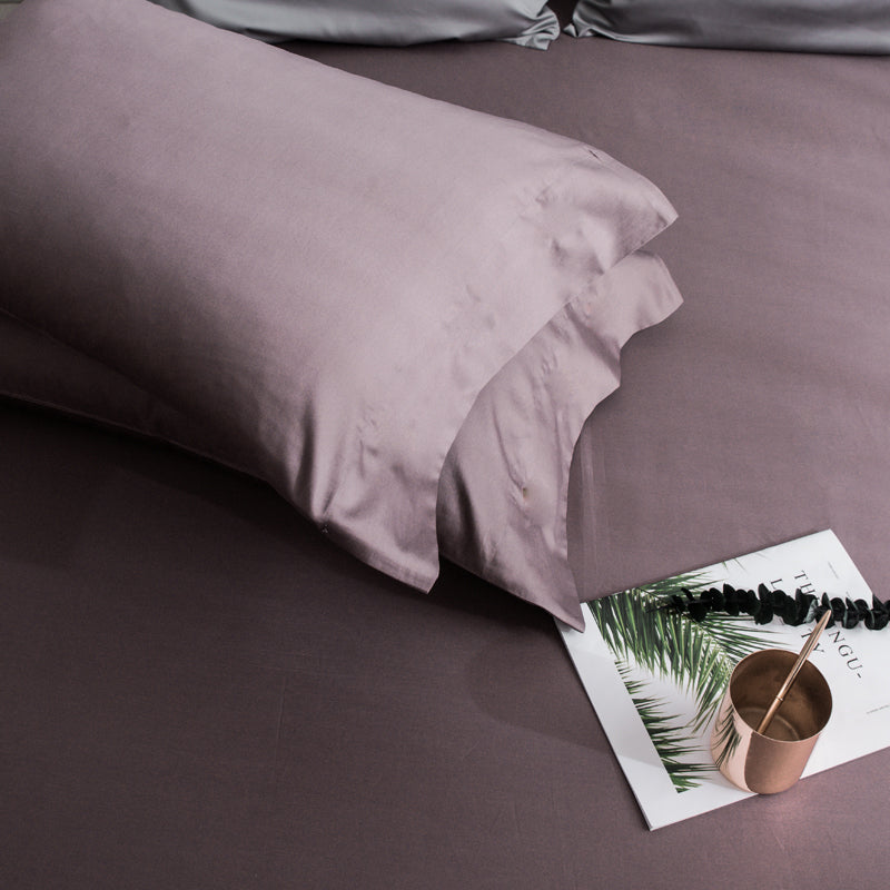 Long-Staple Cotton Satin Pillowcase in Ivory — view 4